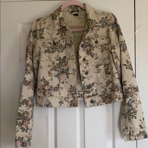 Rue 21 Women’s Cropped Floral Denim Jacket Size L